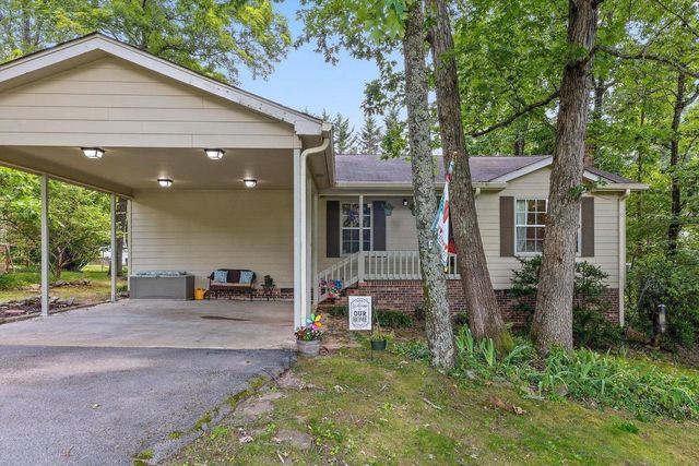 1018 Ridgeway Avenue, Signal Mountain, TN 37377