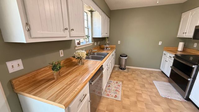 1018 Ridgeway Avenue, Signal Mountain, TN 37377