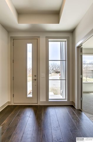 20001 R Street, Omaha, NE 68135