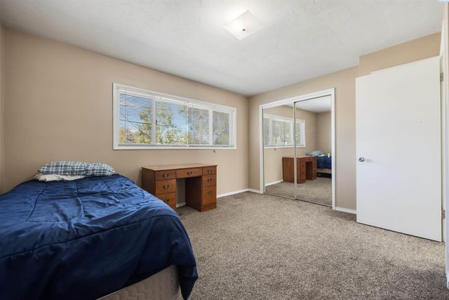 218 N Underwood St, Kennewick, WA 99337