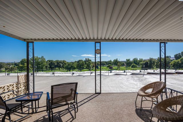 218 N Underwood St, Kennewick, WA 99337