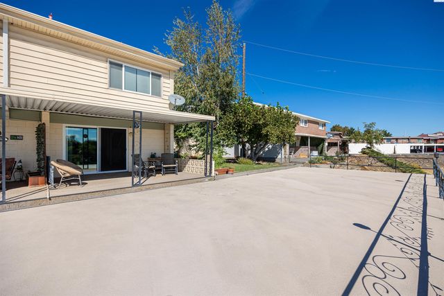 218 N Underwood St, Kennewick, WA 99337