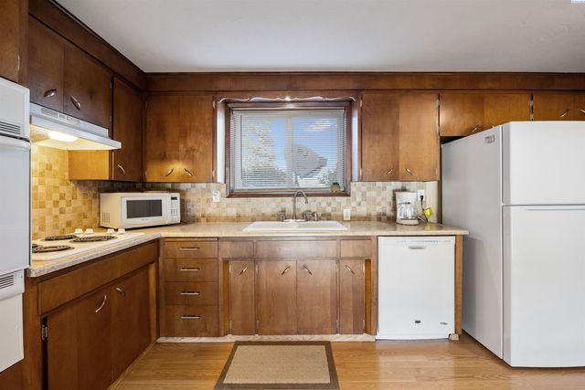 218 N Underwood St, Kennewick, WA 99337