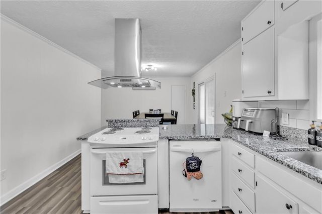 611 Navarre Drive, Stone Mountain, GA 30087