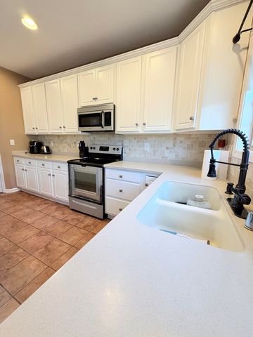 572 Thames Circle, Nicholasville, KY 40356