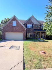 572 Thames Circle, Nicholasville, KY 40356