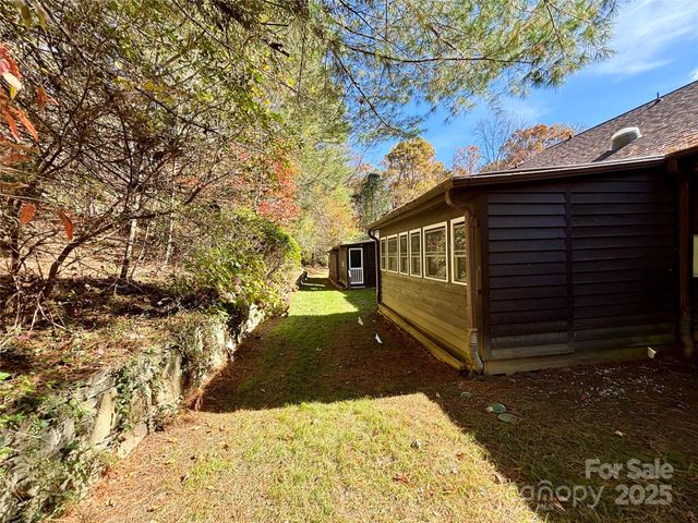 21 Loganwood Lane, Etowah, NC 28729