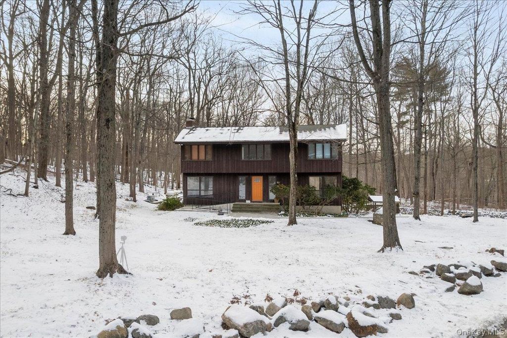 111 Philipse Brook Road, Garrison, NY 10524