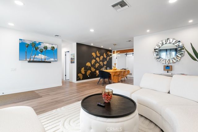 1980 E Rochelle Road, Palm Springs, CA 92262