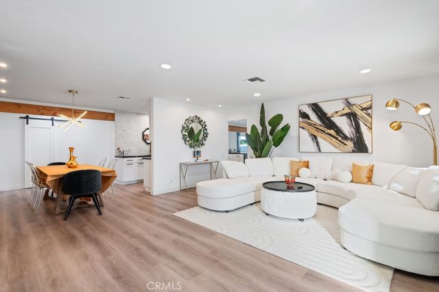 1980 E Rochelle Road, Palm Springs, CA 92262