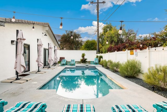 1980 E Rochelle Road, Palm Springs, CA 92262
