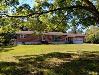 403 Fort Wyman Road, Rolla, MO 65401