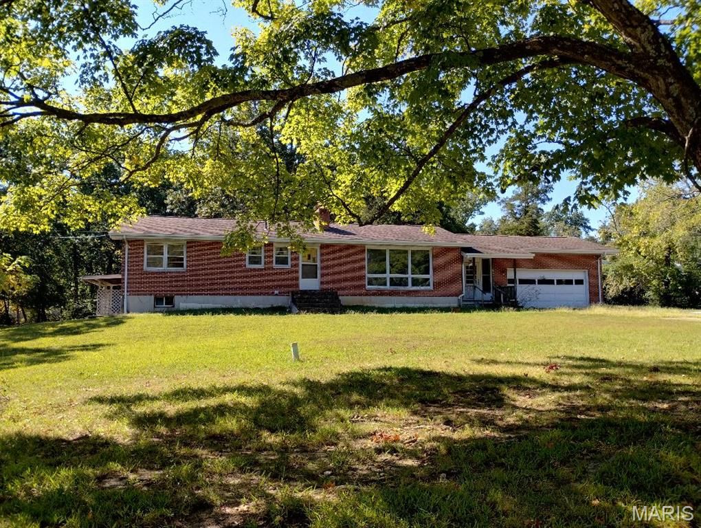 403 Fort Wyman Road, Rolla, MO 65401