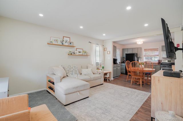 2 Stuart Avenue, Wappingers Falls, NY 12590