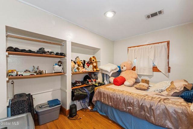 502 4th Street, Watervliet, NY 12189