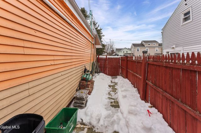 502 4th Street, Watervliet, NY 12189