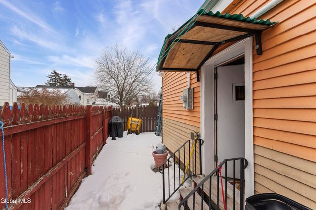 502 4th Street, Watervliet, NY 12189