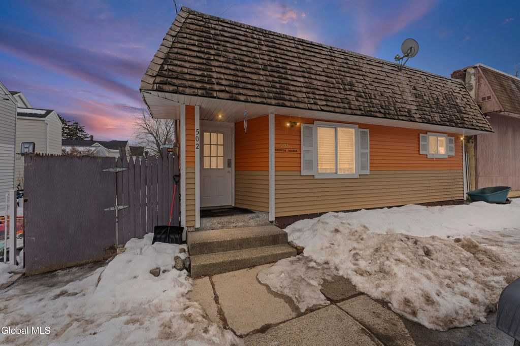 502 4th Street, Watervliet, NY 12189