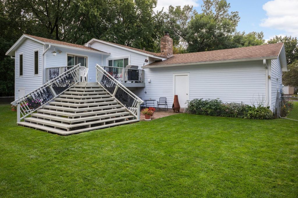 622 73rd Way N, Brooklyn Park, MN 55444 — photo 2