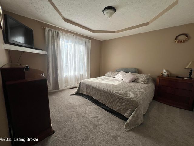 507 Matterhorn Dr, Shelbyville, KY 40065