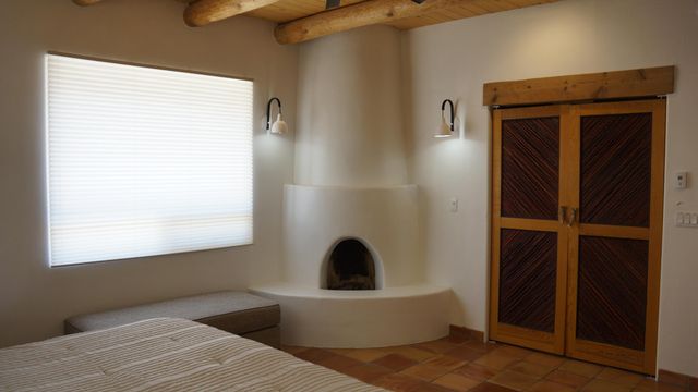 39 CAMINO DE LA QUESTA DEL AIRE, Placitas, NM 87043