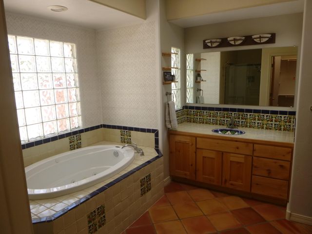 39 CAMINO DE LA QUESTA DEL AIRE, Placitas, NM 87043