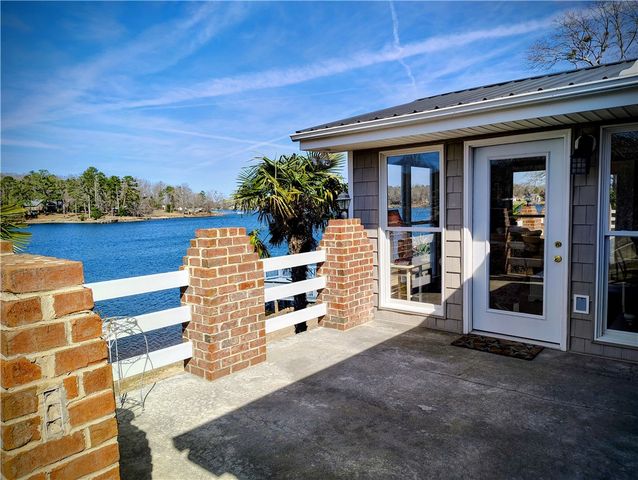 221 First Avenue, Iva, SC 29655