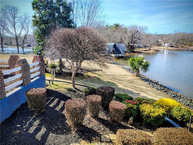 221 First Avenue, Iva, SC 29655