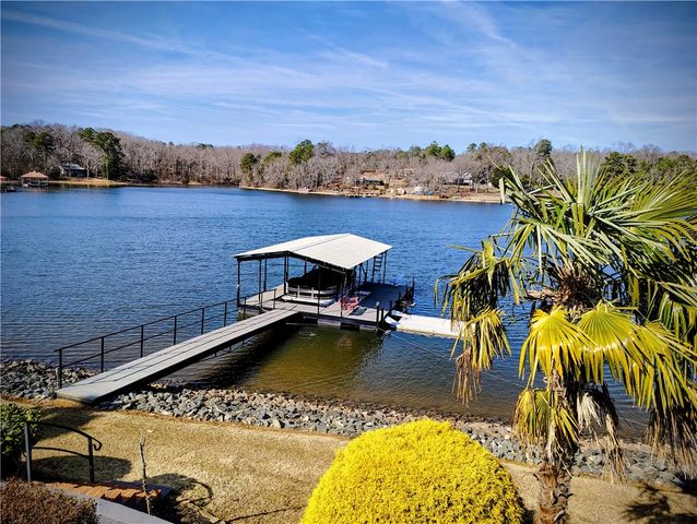 221 First Avenue, Iva, SC 29655