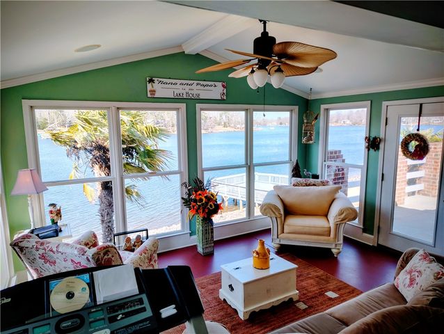 221 First Avenue, Iva, SC 29655