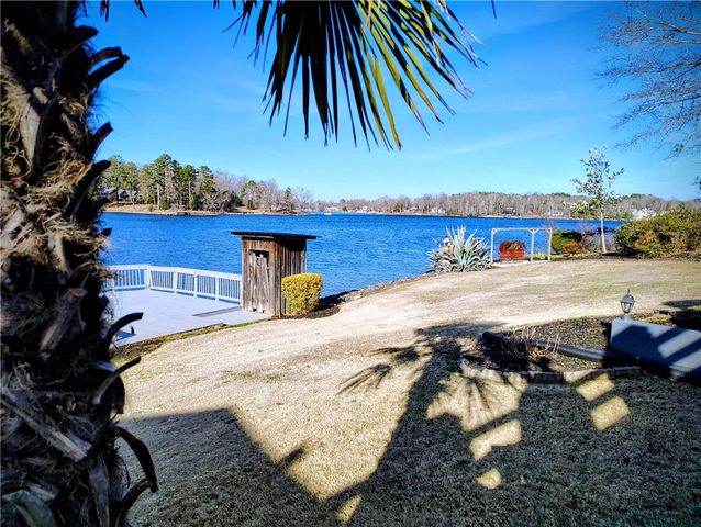 221 First Avenue, Iva, SC 29655