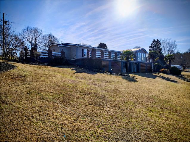 221 First Avenue, Iva, SC 29655