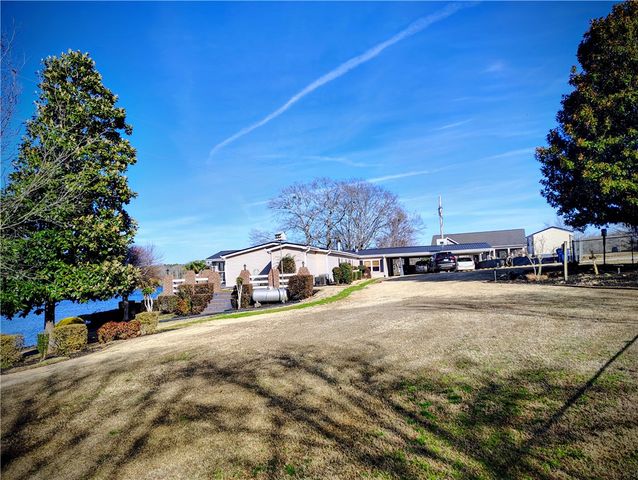 221 First Avenue, Iva, SC 29655