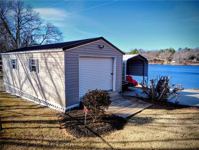 221 First Avenue, Iva, SC 29655