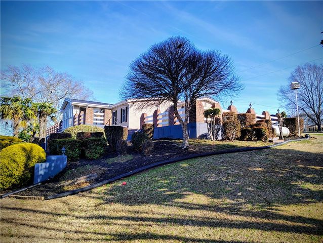 221 First Avenue, Iva, SC 29655