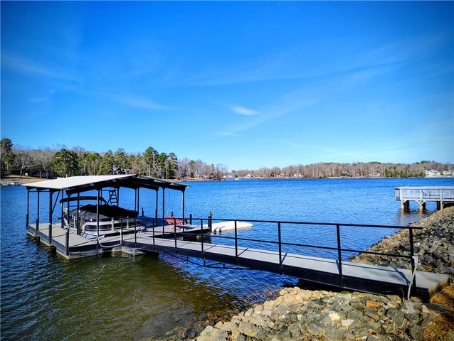 221 First Avenue, Iva, SC 29655