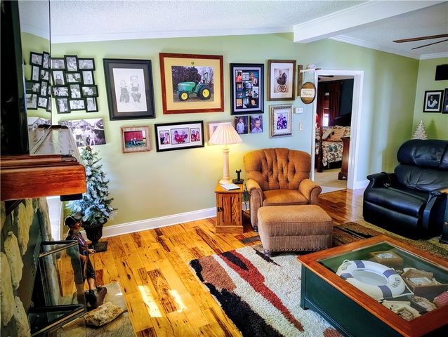 221 First Avenue, Iva, SC 29655