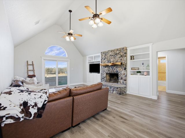 3380 Mineral Wells Highway, Weatherford, TX 76088