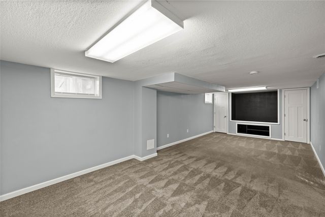 701 10th Street, West Des Moines, IA 50265