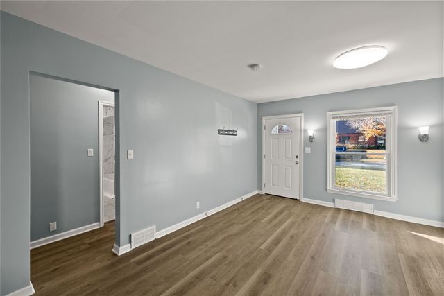 701 10th Street, West Des Moines, IA 50265