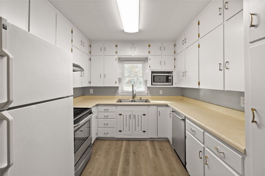 701 10th Street, West Des Moines, IA 50265