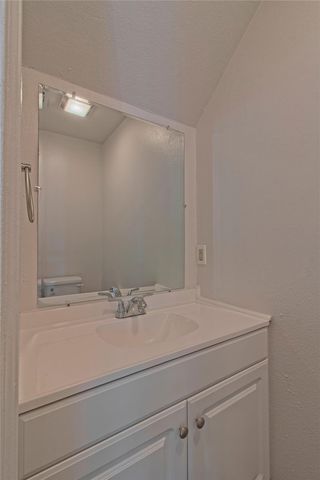 3004 Whisper Oaks LN D, Georgetown, TX 78628