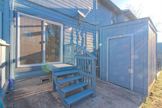 3004 Whisper Oaks LN D, Georgetown, TX 78628