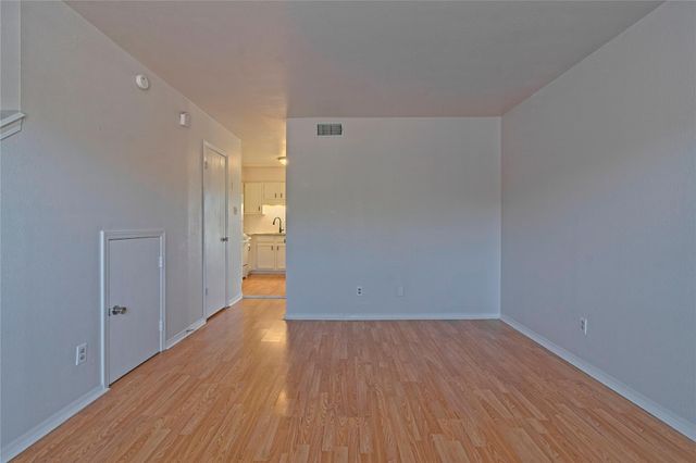 3004 Whisper Oaks LN D, Georgetown, TX 78628