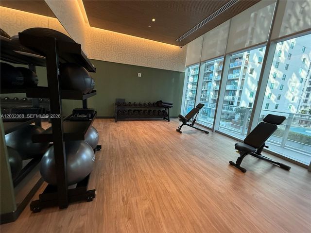 77 SE 5th Street 1208, Miami, FL 33131