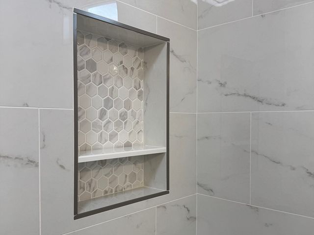 630 Metropolitan Ave 3, Boston, MA 02136