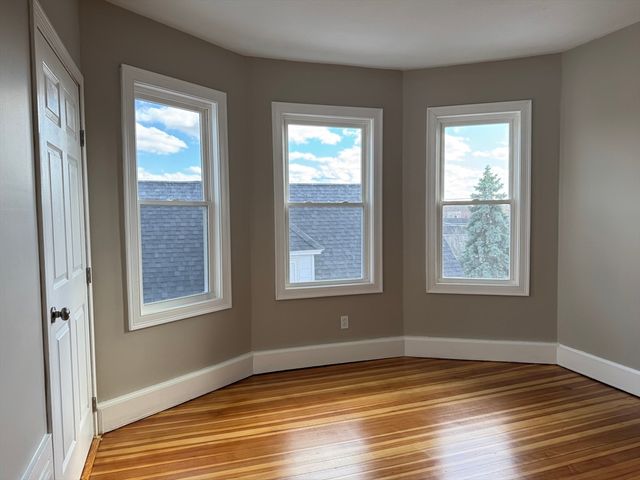 630 Metropolitan Ave 3, Boston, MA 02136