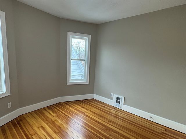 630 Metropolitan Ave 3, Boston, MA 02136