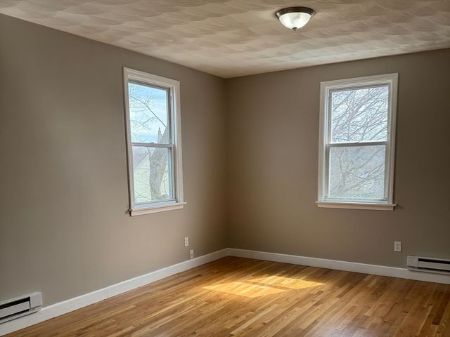 630 Metropolitan Ave 3, Boston, MA 02136