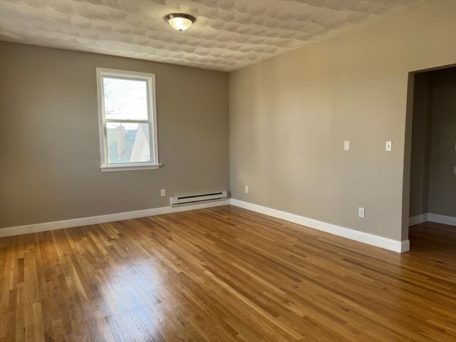 630 Metropolitan Ave 3, Boston, MA 02136